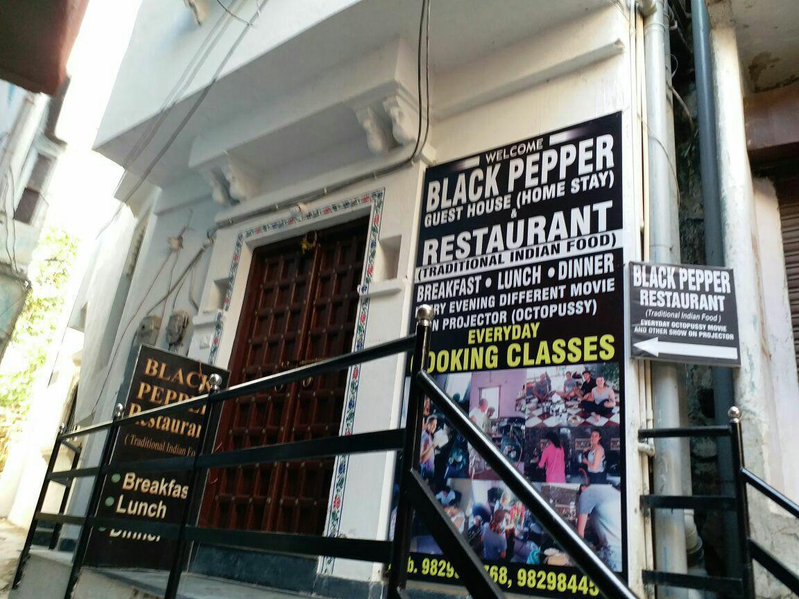 Black Pepper Home Stay Udaipur Exterior photo